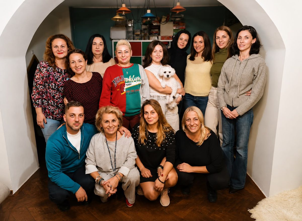 Fotografie de grup a participanților la o sesiune de constelații familiale